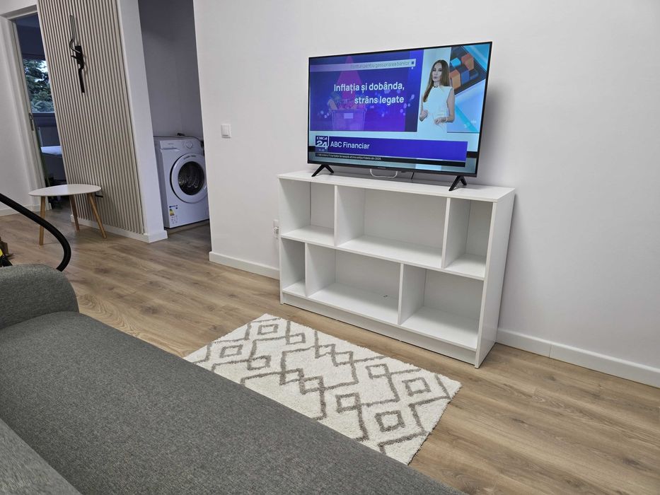 Inchiriez apartament 3 camere, zona centrala (Dioda)