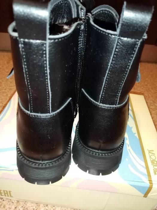 Ботинки зимние женские