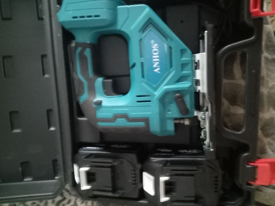 Продам новый электролобзик