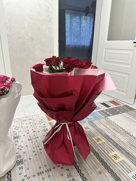 21 красные розы…