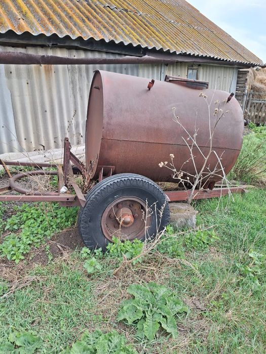 Продам Трактор в комплекте