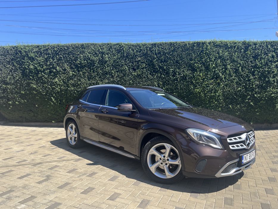Mercedes-Benz GLA 220d 4Matric Automatic- 16900E