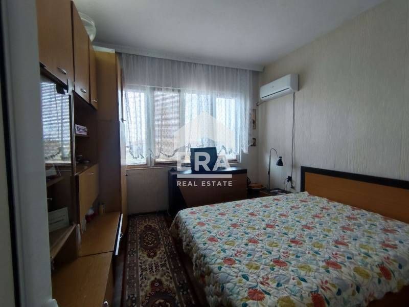 Продава се Многостаен апартамент в Хасково, Република - 144 кв.м за 400 €/кв.м - Снимка #6