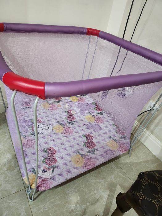 Манеж детский складной