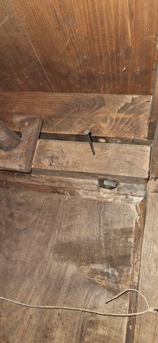 Продавам старинен гардероб от 30-те години