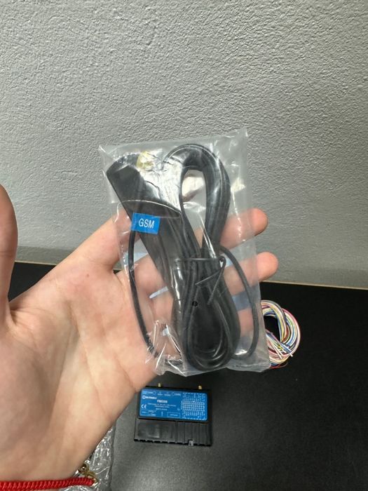 GPS трекер Teltonika FM5300