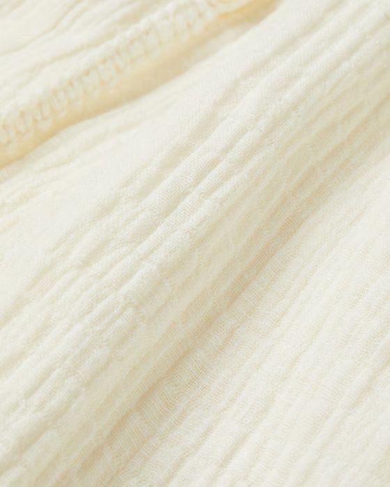 Черна рокля H&M.