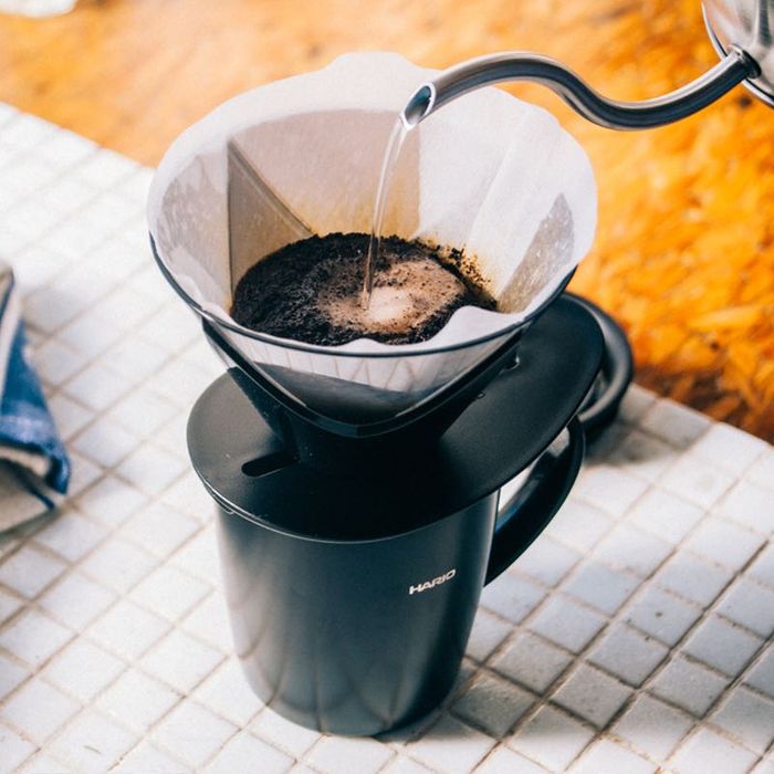 Hario V60 MUGEN — керамичен дрипер за единично наливане, бял, 02 (2–4 чаши)