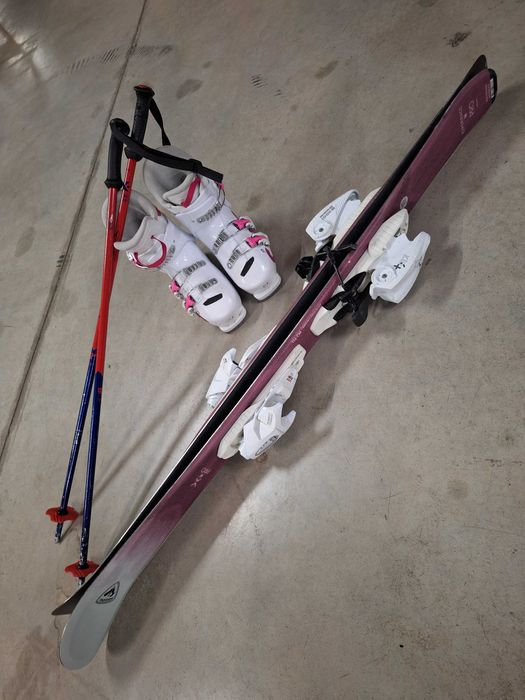 Комплект детски ски, обувки и щеки