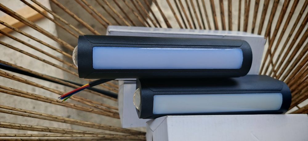 Lampi LED exterior 7W 3000K