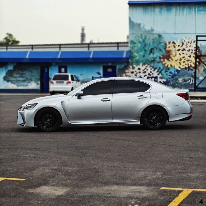 Lexus Gs awd 350  3.5 л сотилади 2013-14