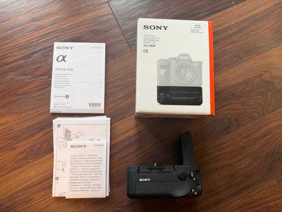 Battery GRIP - грип за батерии Sony VG-C4EM