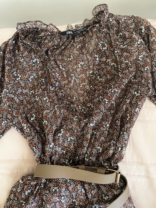 Рокля на Zara без забележки, носена броени пъти