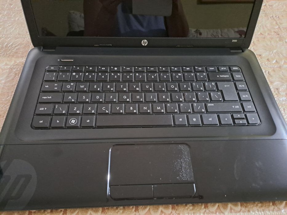 HP-2000-2013 лаптоп