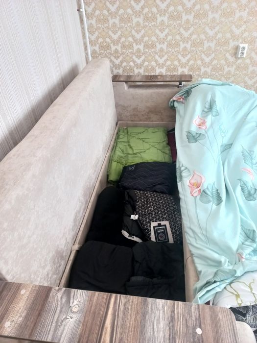 Продам диван и кресло