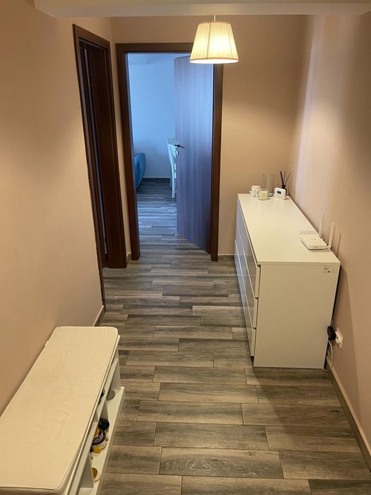 Inchiriez apartament 2 camere in zona centrala