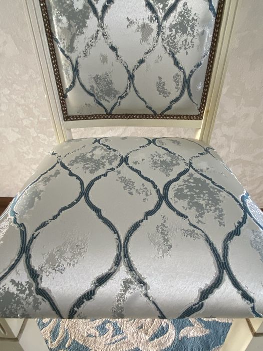 Стулья для гостиной