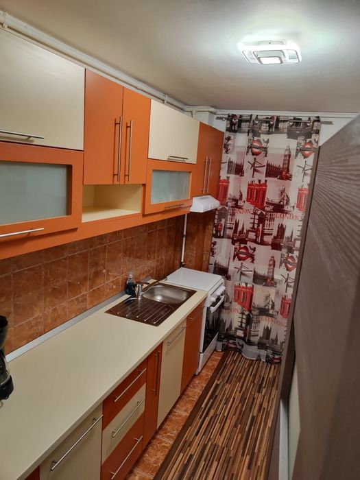 Proprietar Inchiriez Apartament