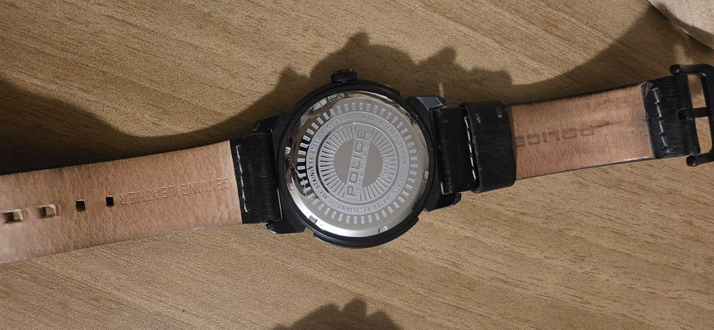 продавам мъжки часовни Diesel, Police,Tommy