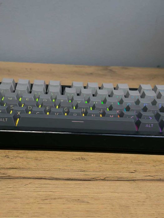 клавиатурa новый , с RGB