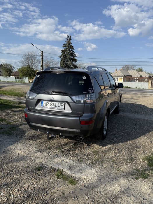 mitsubishi outlander