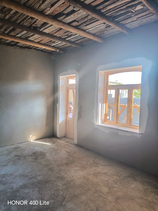 Eshki shahar eski bozor orqasidan hovli sotiladi