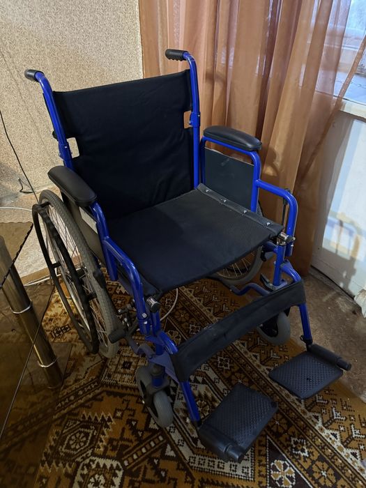Инвалидное кресло