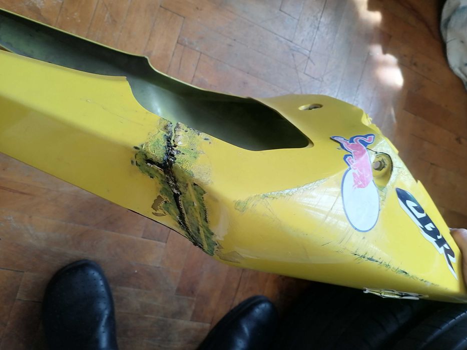 Продавам опашка за Honda cbr 954 rr