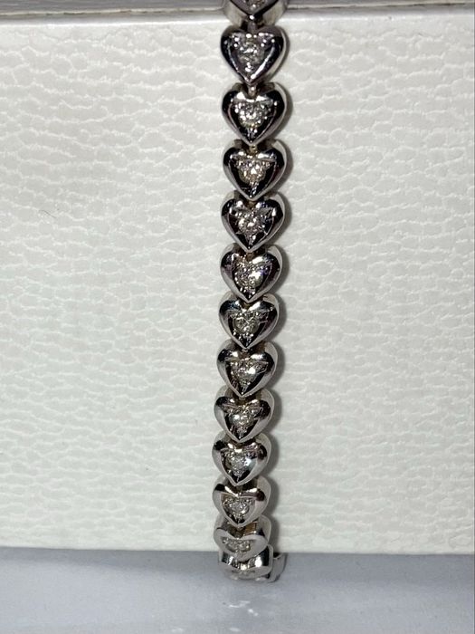 Bratara aur alb cu diamante 1.01ct