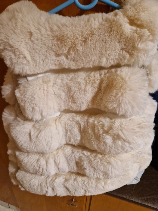 Жестоко елече с косъм