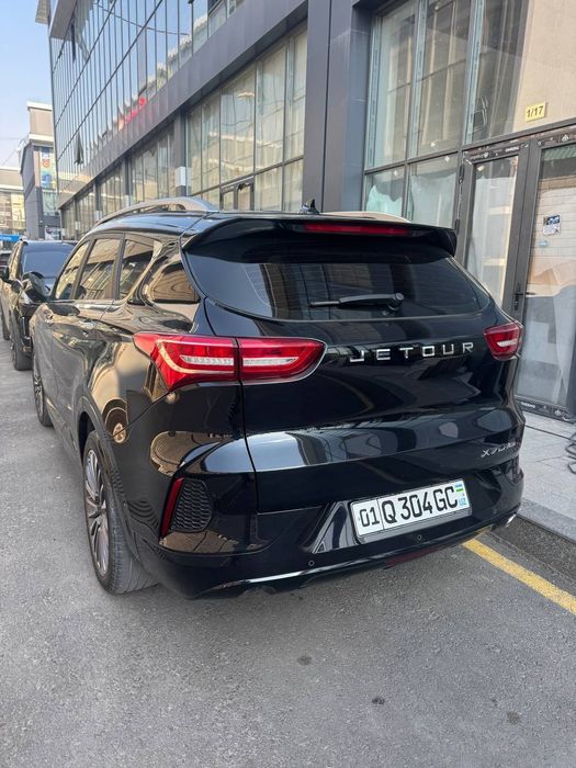 Продаётся  Jetour X 70