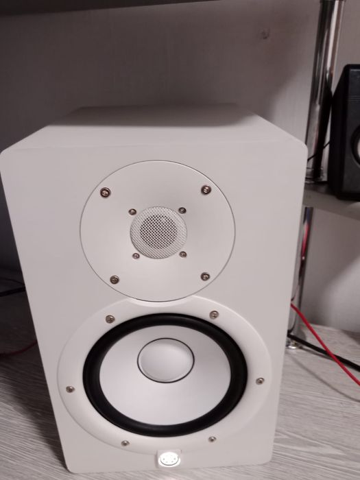 Продам Yamaha HS7 (пара) — студийные мониторы ( Без торга)