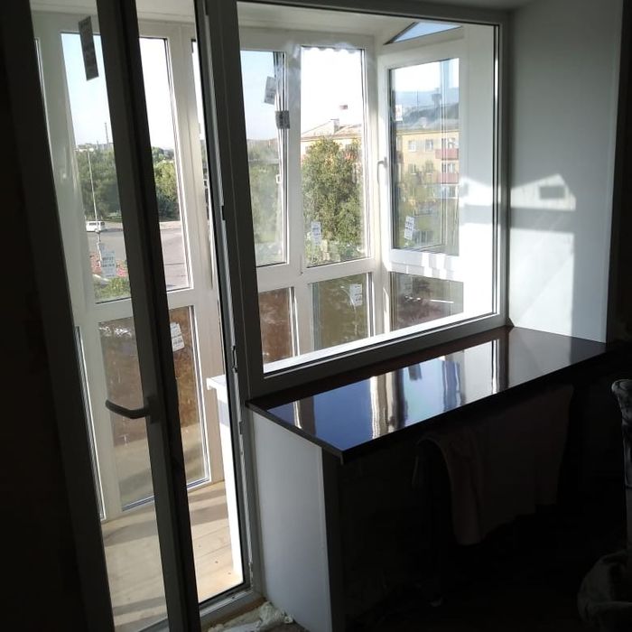 Окна двери, витражы.