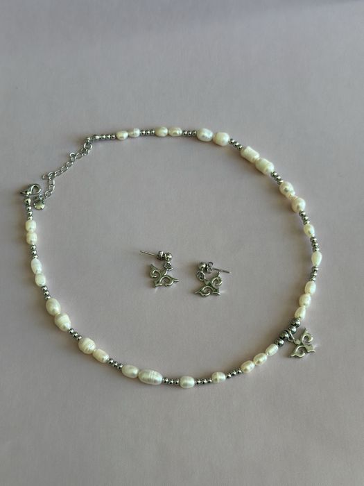 Продам серьги браслеты сотуар отличного качества