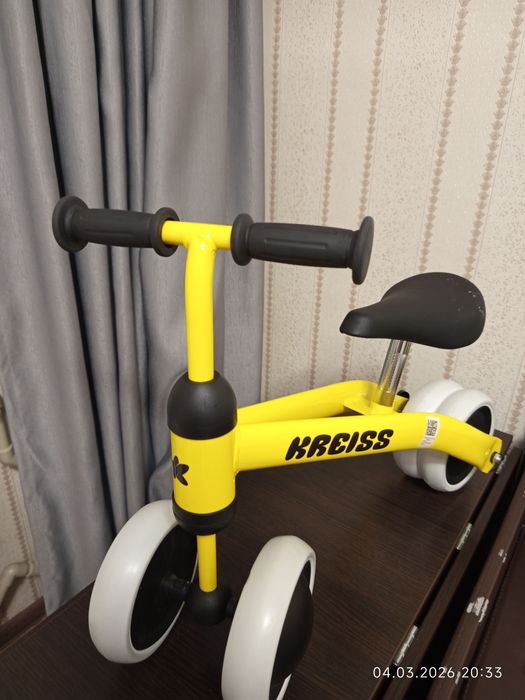 Продам беговел (метал)