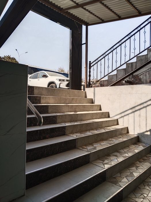 Самарканд  Гагарина кучаси Бизнес учун нотурар жой узимники сотилади