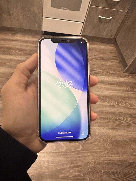 айфон 12 в идеальном состояние