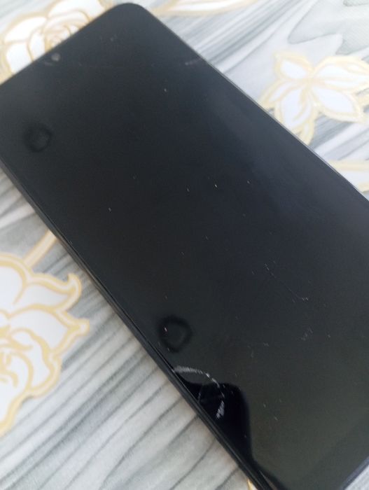 Продам смартфон Redmi Note 7