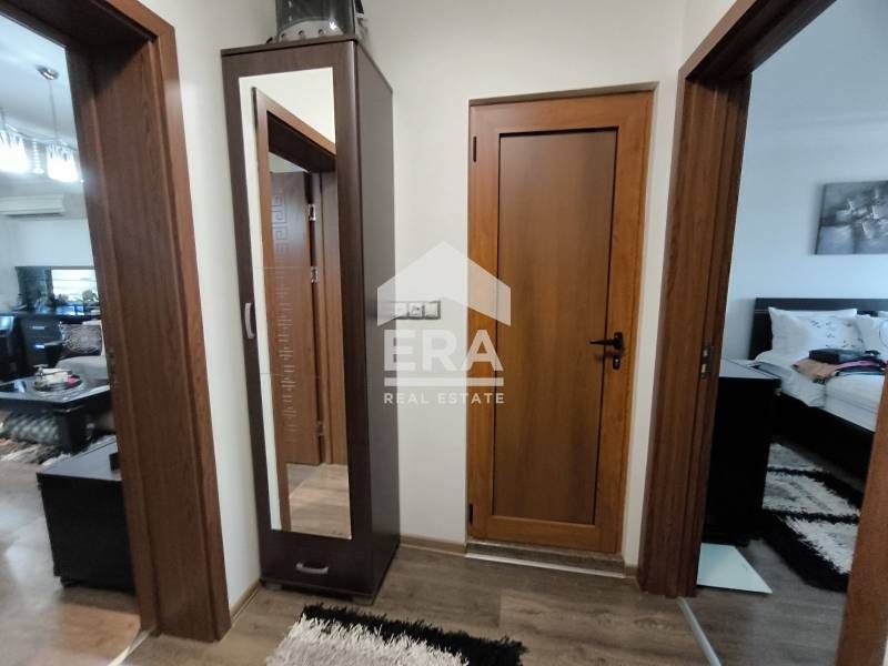 Продава се Многостаен апартамент в Хасково, Дружба 1 - 150 кв.м за 742 €/кв.м - Снимка #7