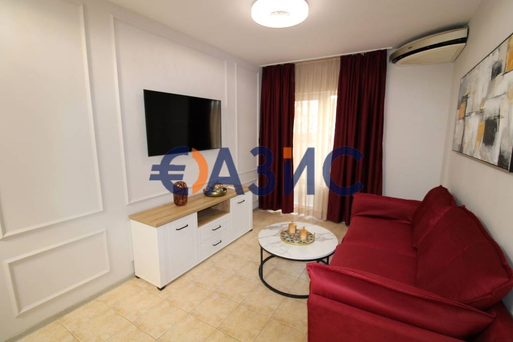 Продава се Тристаен апартамент в Свети Влас - 66 кв.м за 734 €/кв.м - Снимка #2
