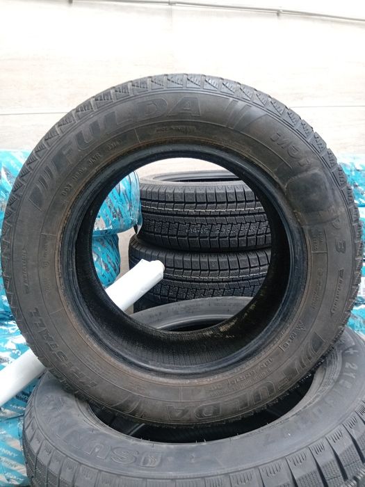 Продам одну зимнюю шину