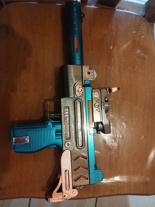 Игрушечный автомат водяной