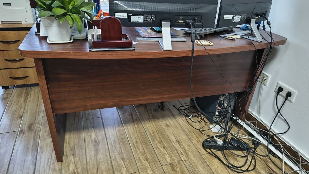 Стол руководителя