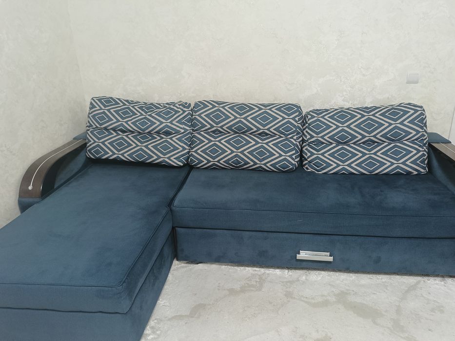 Выкатной диван кровать