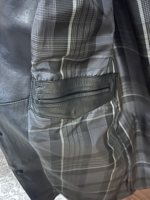 Куртка кожаная продается