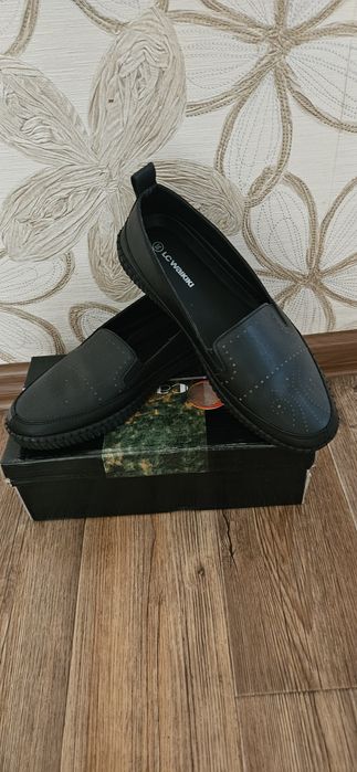 Продам новые туфли