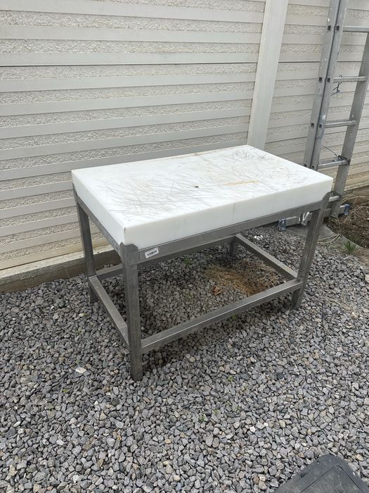 Masa macelarie butuc de transare 100/60 cm si grosime blat de 10cm