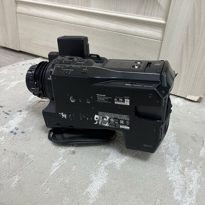 Кинокамера Panasonic AJ-PX270