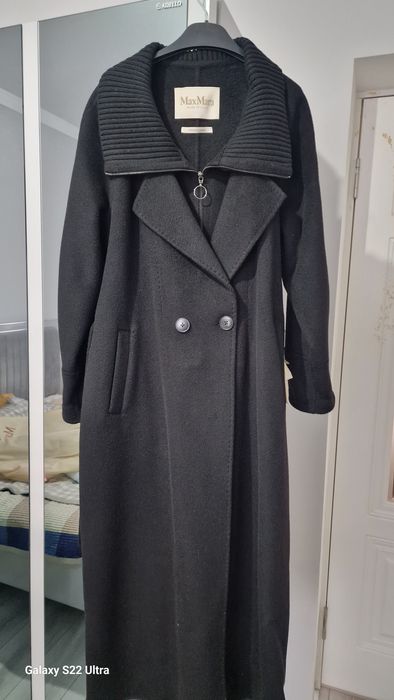 Продам пальто MAX MARA