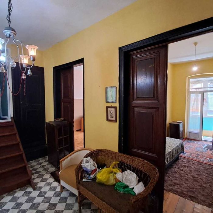 Продава се Тристаен апартамент в Габрово, Център - 88 кв.м за 696 €/кв.м - Снимка #1